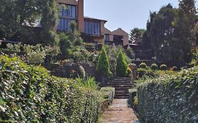 Black Horse Brewery, Restaurant & Accommodation